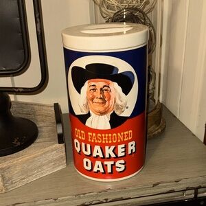 Vintage Quaker Oats Ceramic Canister/Cookie Jar/Container with Lid